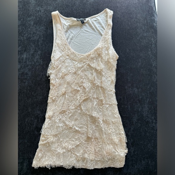 Bundle of women’s XS Express and Guess shirts - Picture 2 of 9